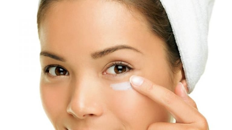 Yuk Ketahui Penyebab dari Kantung Mata