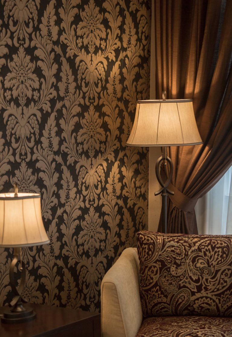 Memilih Wallpaper Dinding yang Tepat untuk Rumah