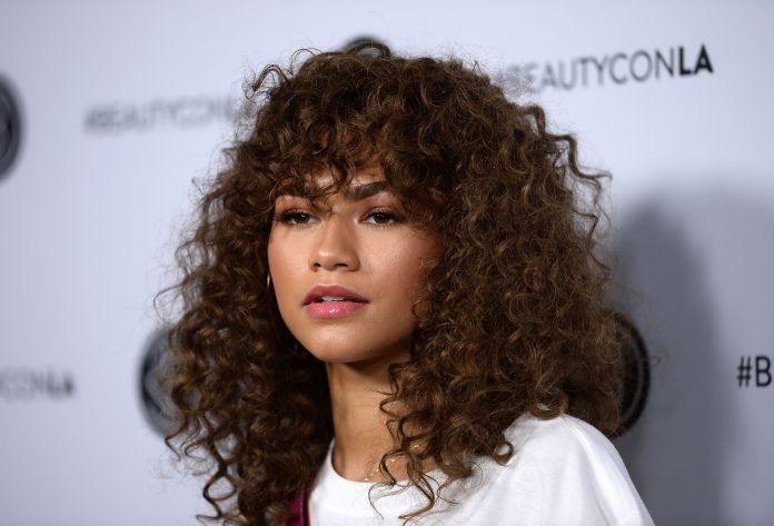 5th Annual Beautycon Festival Los Angeles - Arrivals Zendaya beberkan ritual skincare