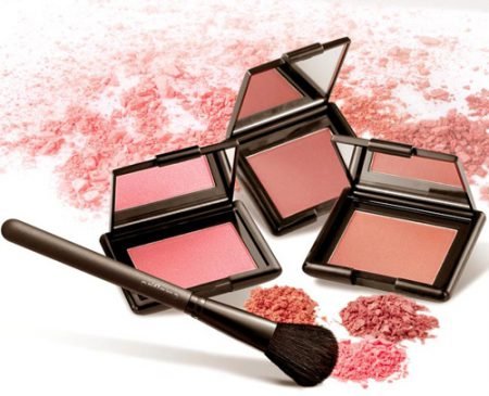 Powder Blush On