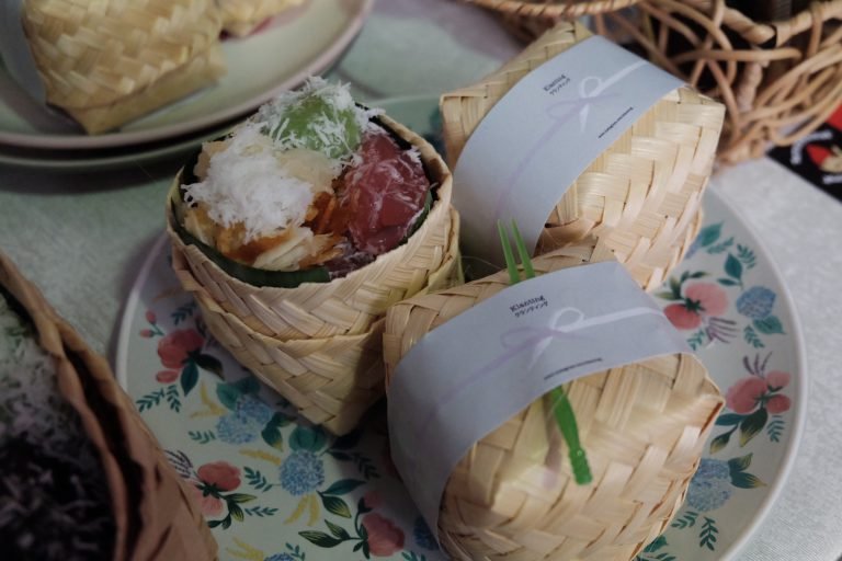 Warna-Warni Jajanan Pasar Yang Akan Membuatmu Bernostalgia