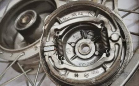 2 sistem rem sepeda motor 4
