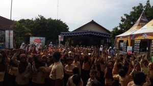 Gery Roadshow To School Share Your Happiness With Gery