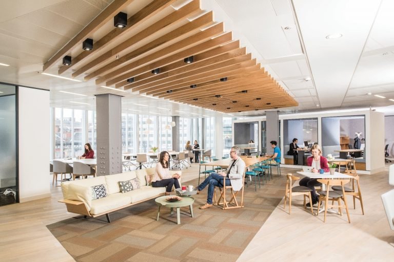 Kerja Fleksibel Makin Diminati Oleh Orang Tua Bekerja