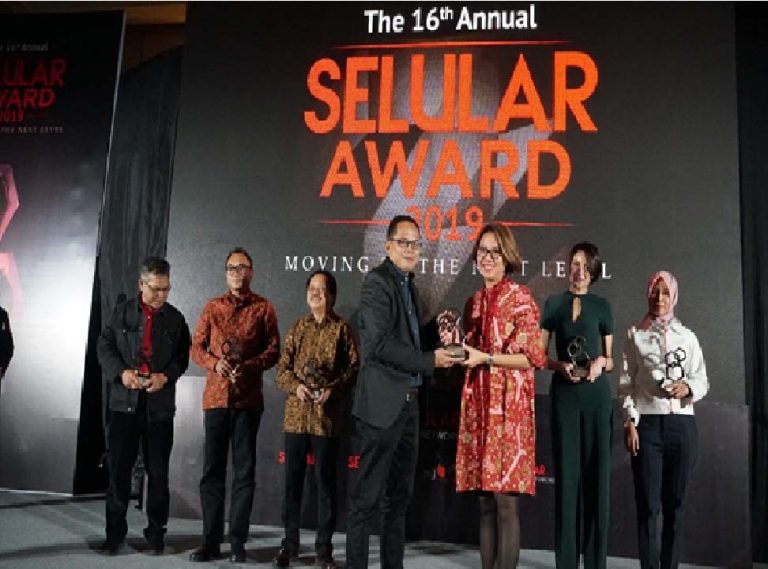 3 Indonesia Raih Penghargaan “Best Youth Brand” Award