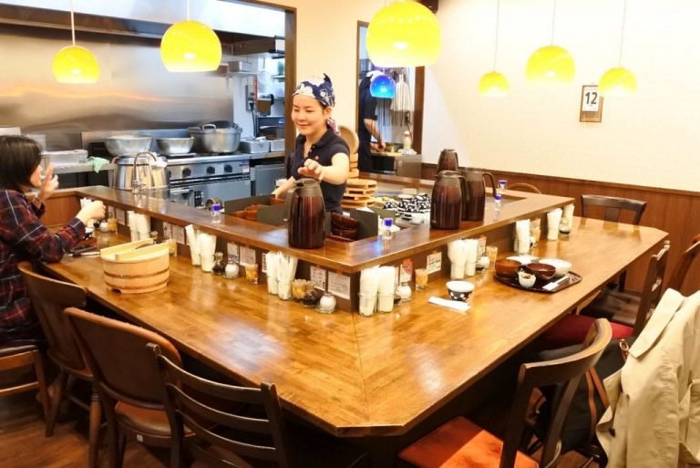 Makan Gratis di Restoran Mirai Shokudo